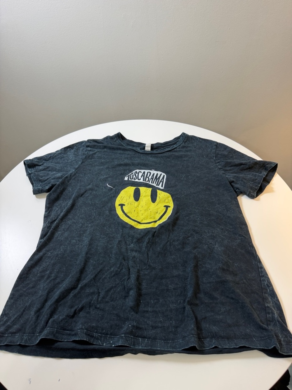 Black Smiley‎ Graphic Tee -